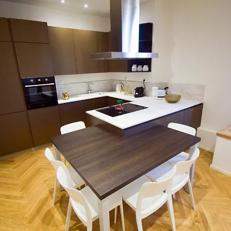 Apartment Sibilla - Via Piella 14 Bologna